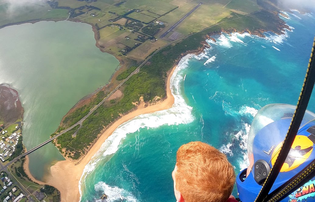 Tandem skydiving 12 Apostles 15,000FT